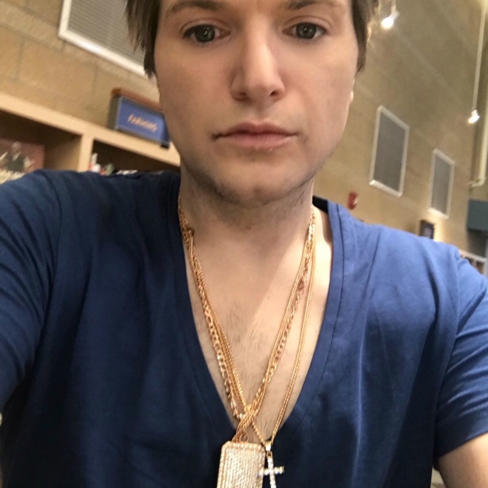 Meet your Posher, Silas